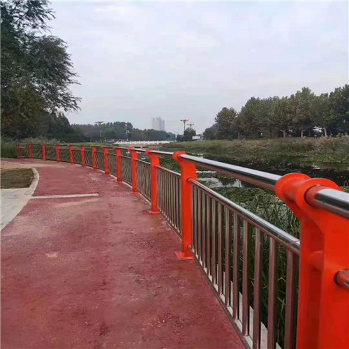 不锈钢碳素钢复合管高架桥梁防撞护栏