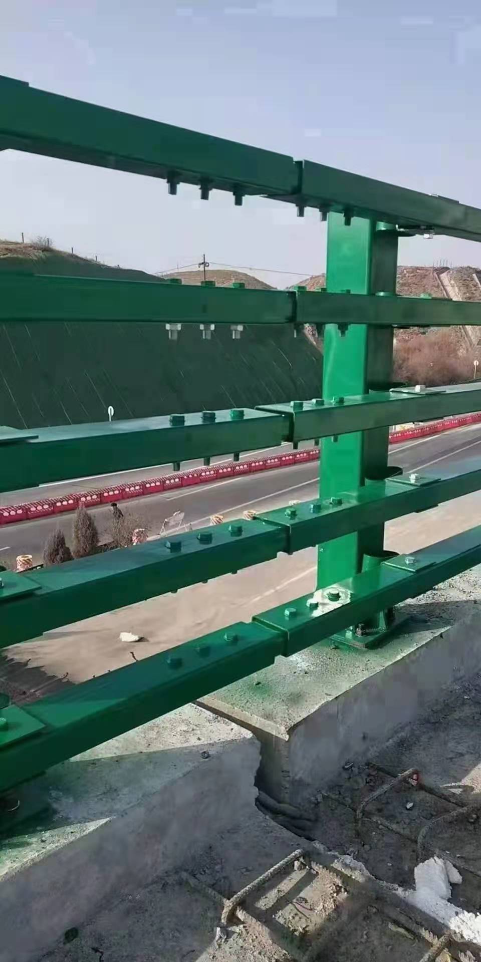 甘肃兰州不锈钢碳素钢复合管护栏/栏杆
